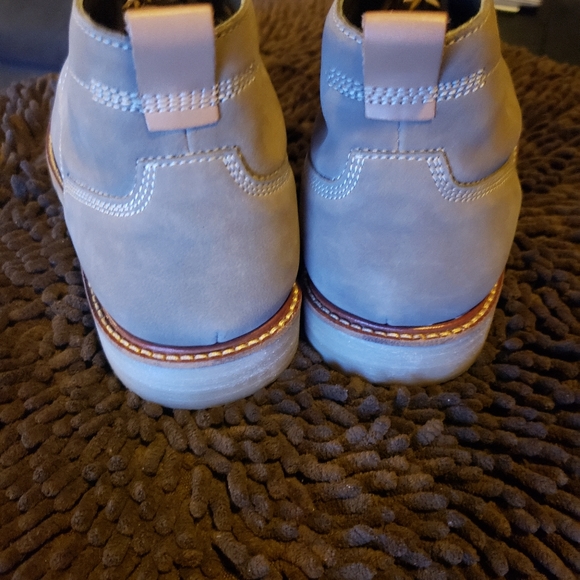 Boots - Picture 3 of 4